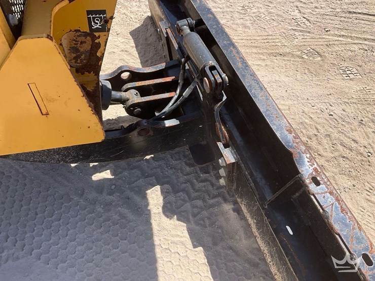 2018-vermeer-rtx450-image-18