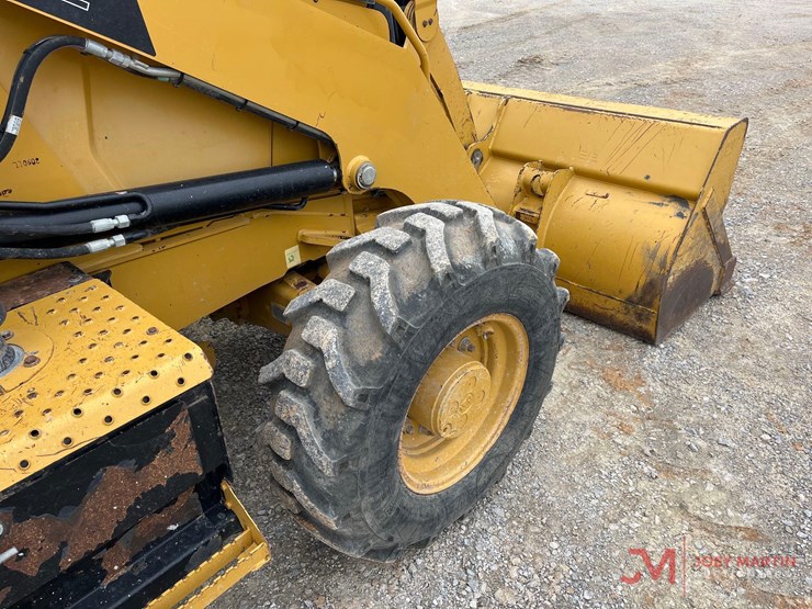 2018-caterpillar-416f2-image-10