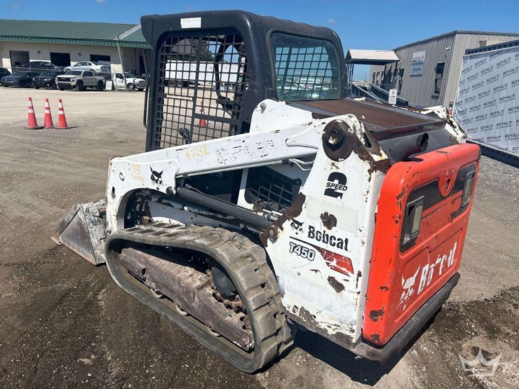 2020-bobcat-t450-image-4