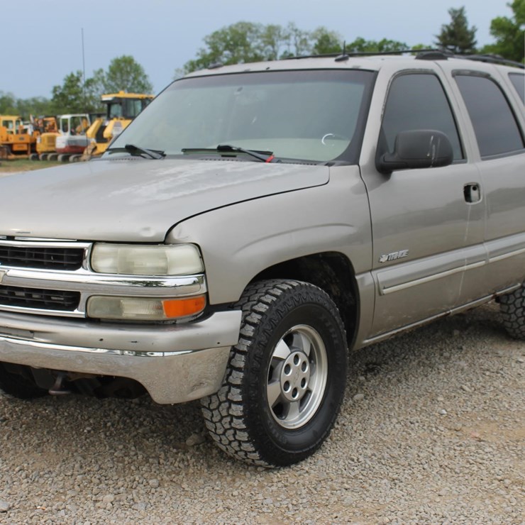 2003 CHEVROLET TAHOE