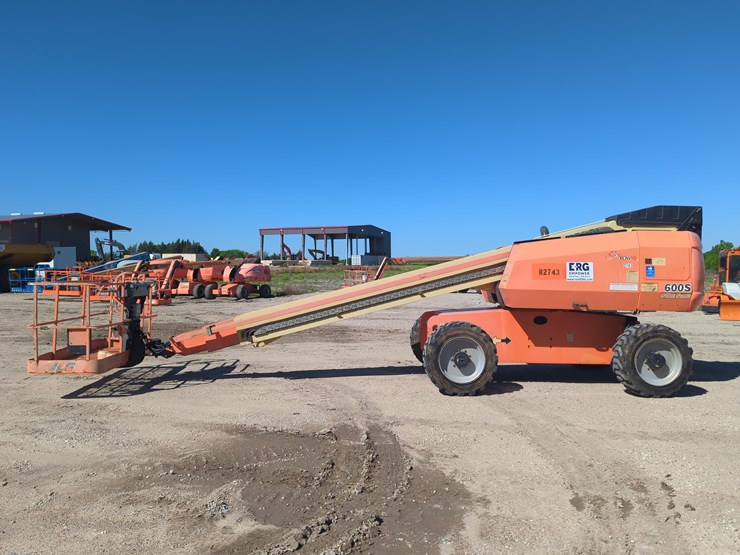 jlg-600s-image-1