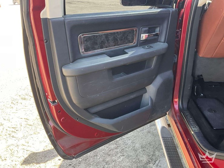 2011-dodge-ram-1500-image-17