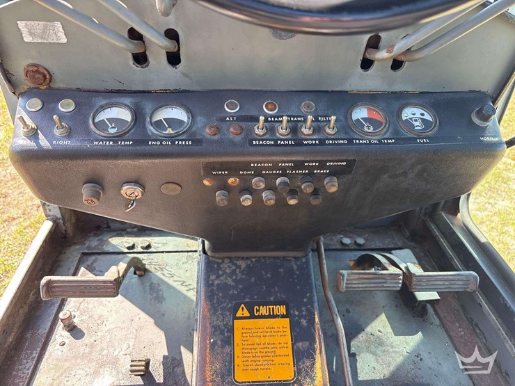 1986-deere-570a-image-31