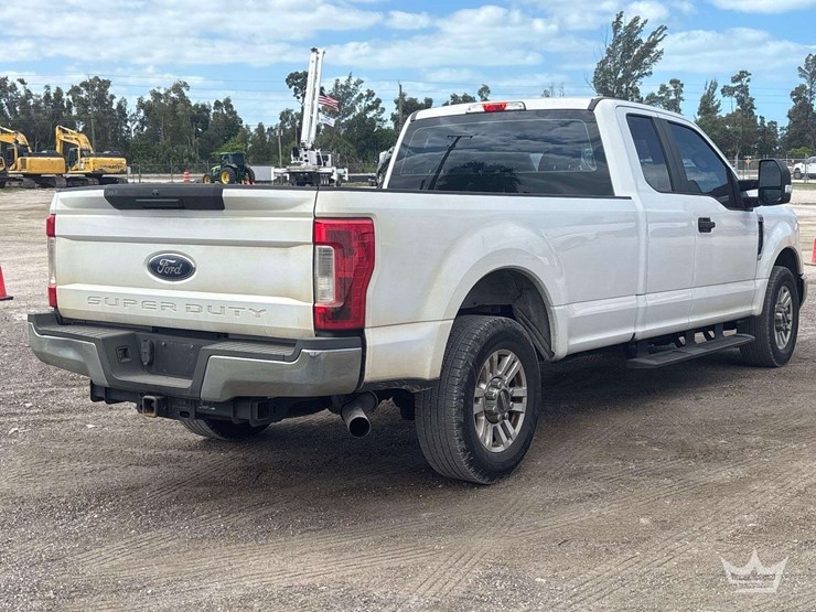 2018-ford-f250-image-3