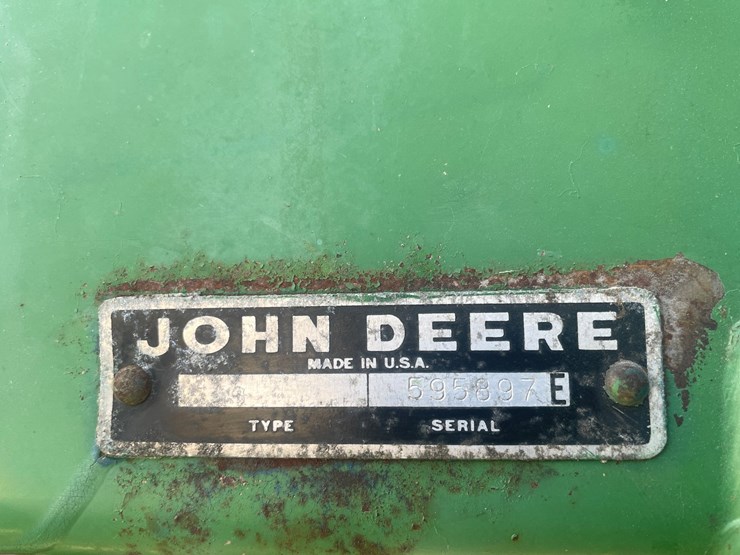john-deere-337-image-45