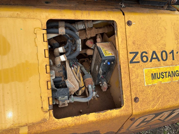 2021-caterpillar-d5-lgp-image-20