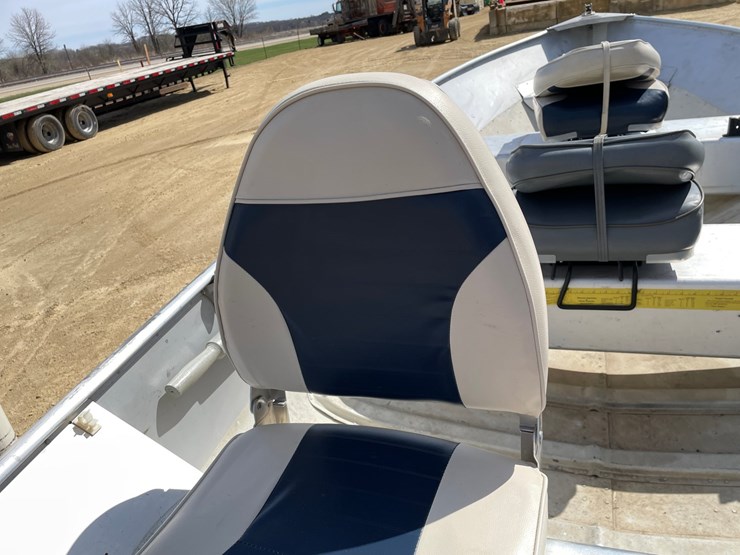 #2002-•-1979-14'-alumicraft-f7-boat-(sells-with-bill-of-sale-only)-image-25