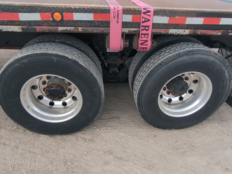 2016-kenworth-t880-image-6
