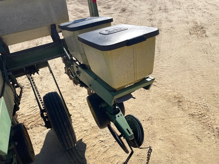 john-deere-7000-image-23