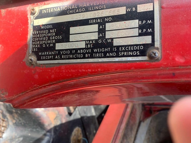 1967-international-190fls-tandem-truck-image-13