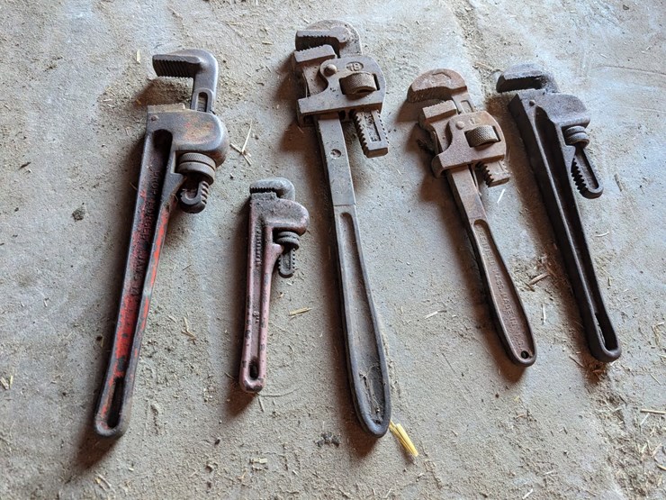 #5507-•-pipe-wrenches-image-1