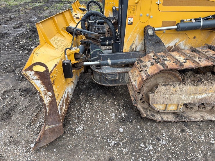 2022-deere-700l-xlt-image-14