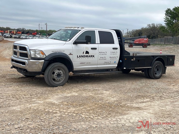 2014-ram-5500-heavy-duty-flat-bed-truck-image-7