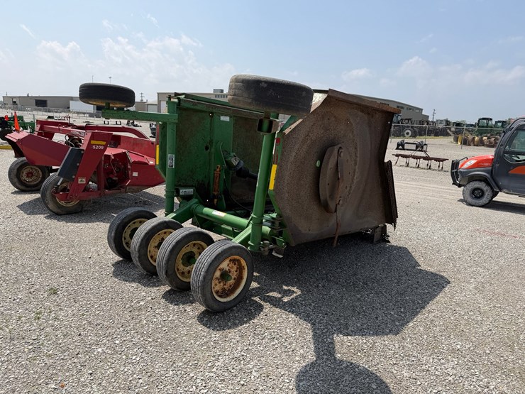 john-deere-1517-image-5