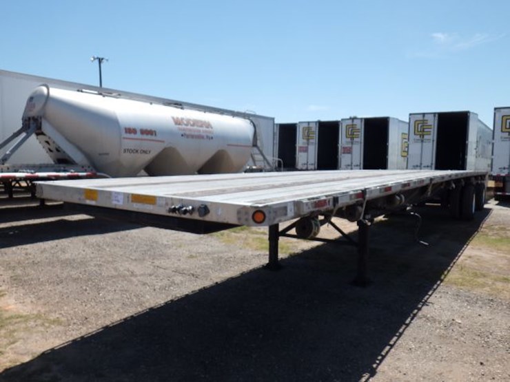 2011-utility-flatbed-image-1