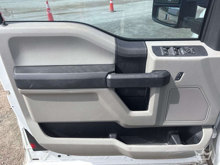 2018-ford-f250-image-9