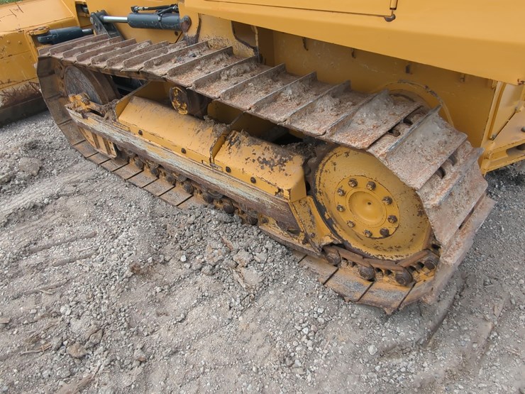 2022-deere-450-lt-image-12