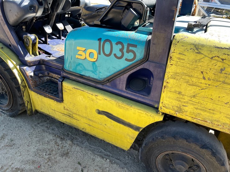 #308-•-komatsu-6,000-lbs,-propane-forklift-(non-moving)-image-17