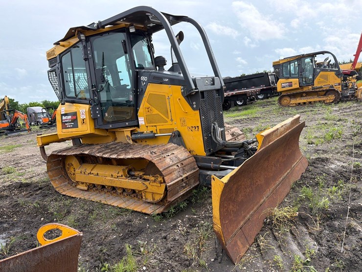 2024-deere-650-lgp-image-4