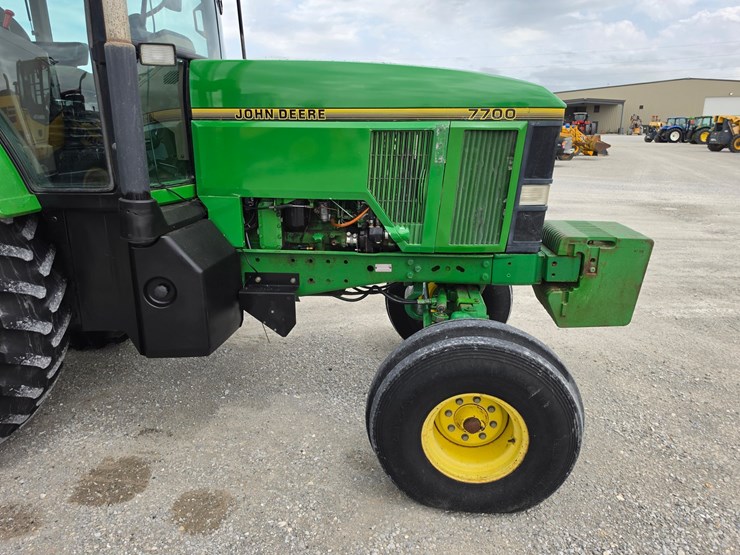 1994-john-deere-7700-image-3