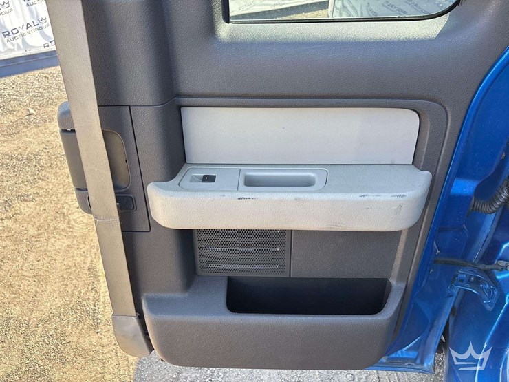 2010-ford-f150-image-21