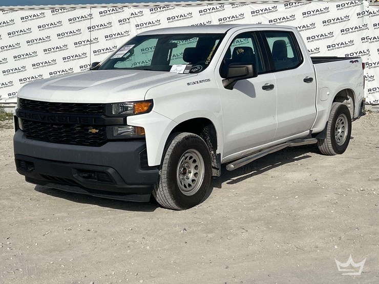 2020-chevrolet-silverado-1500-image-1