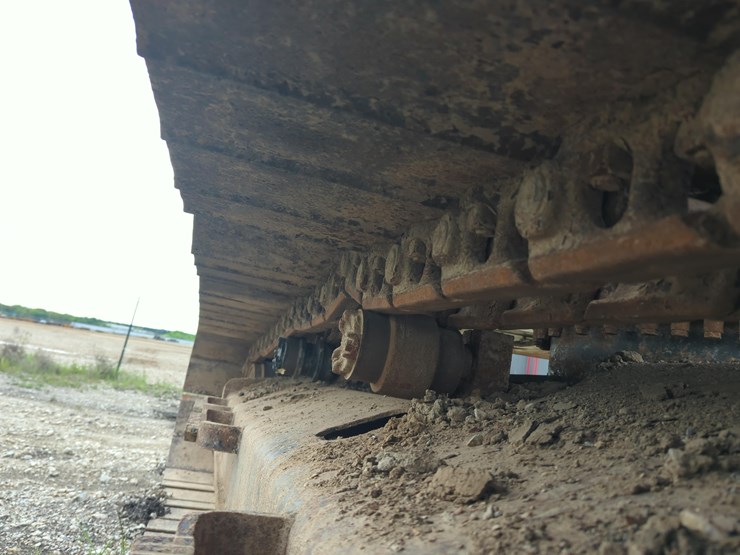 2019-caterpillar-320-image-10