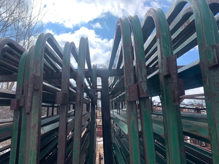 corral-panels-on-transport-image-7
