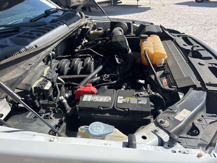 2016-ford-f150-image-8