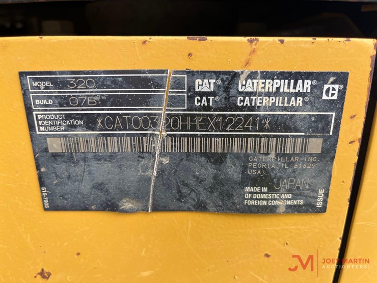 caterpillar-320-image-12