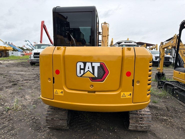 caterpillar-305.5-image-7