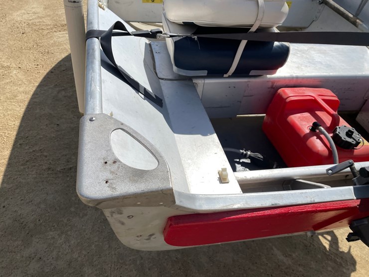 #2002-•-1979-14'-alumicraft-f7-boat-(sells-with-bill-of-sale-only)-image-9