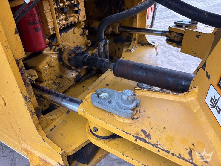 2019-deere-544l-image-22