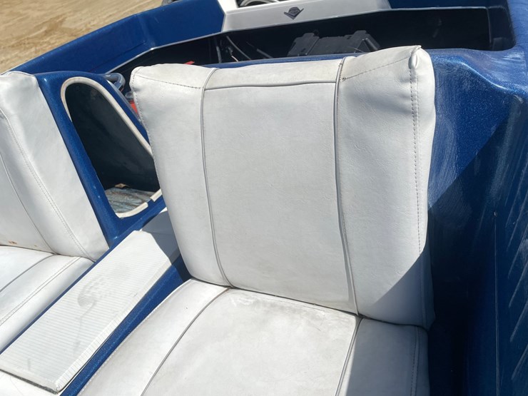 #2001-•-1965-glastron-14'-fiberglass-boat-(sells-with-bill-of-sale-only)-image-53