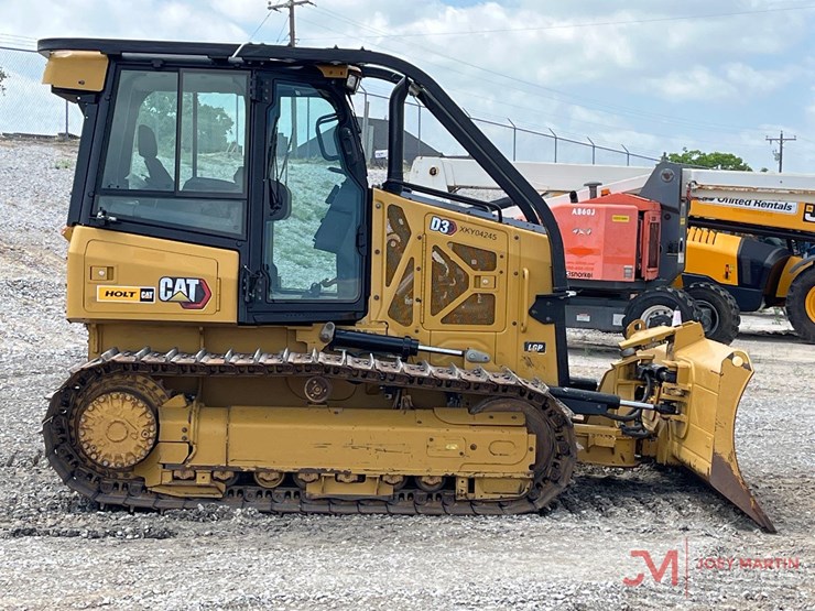 2022-caterpillar-d3-image-2