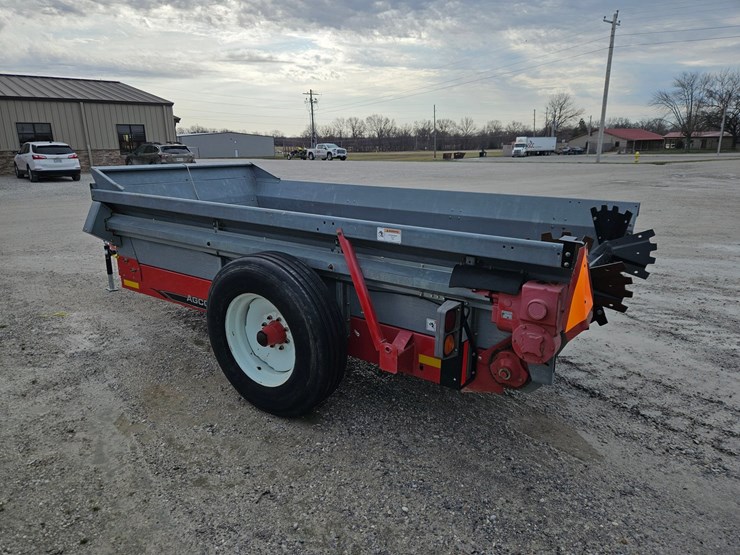 2014-agco-3722-image-8