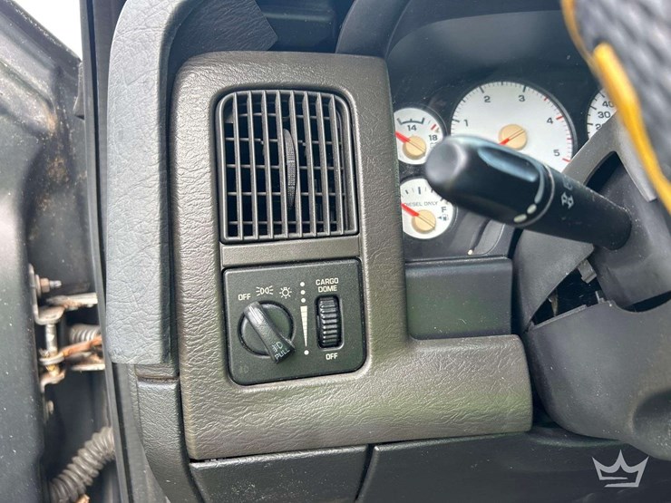 2003-dodge-ram-1500-image-15