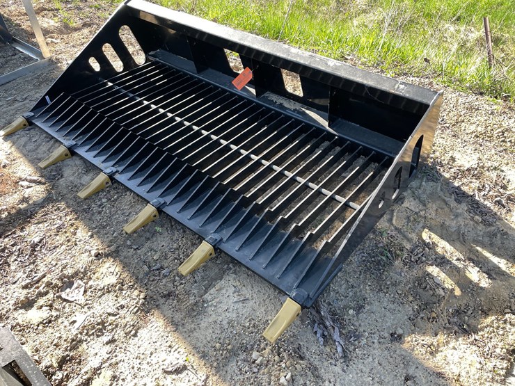 #2345-•-new-wolverine-78"-skid-steer-skelton-rock-screening-bucket-attachment-image-1