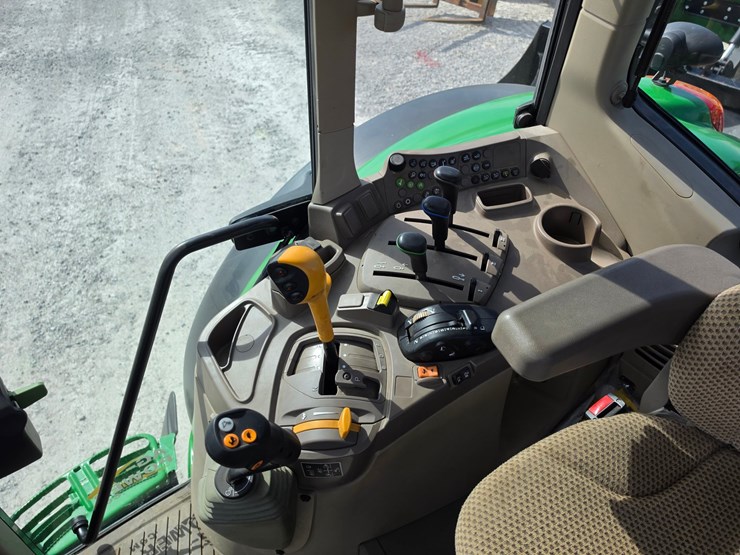 2023-john-deere-6130m-image-19