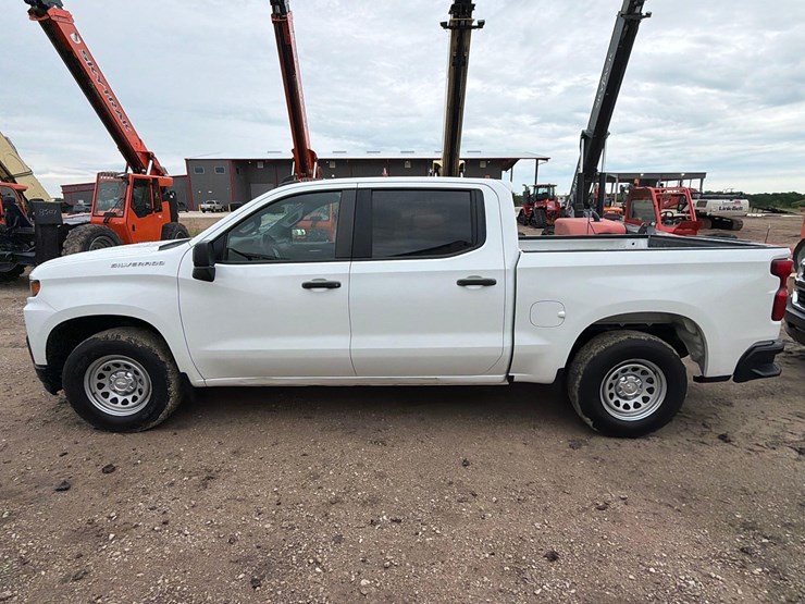 2019-chevrolet-1500-image-1