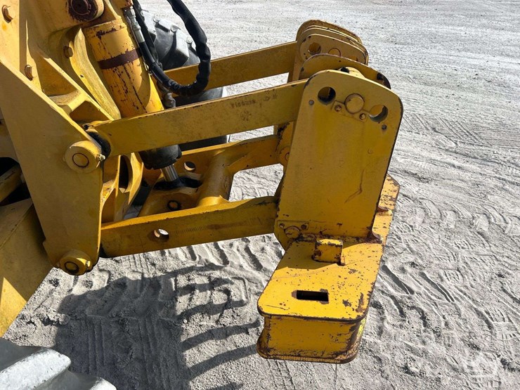 1992-deere-670b-image-16