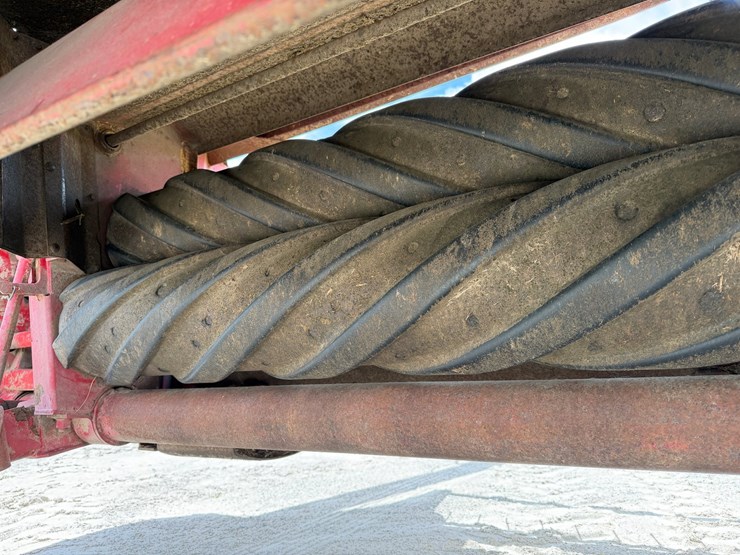 new-holland-489-image-6