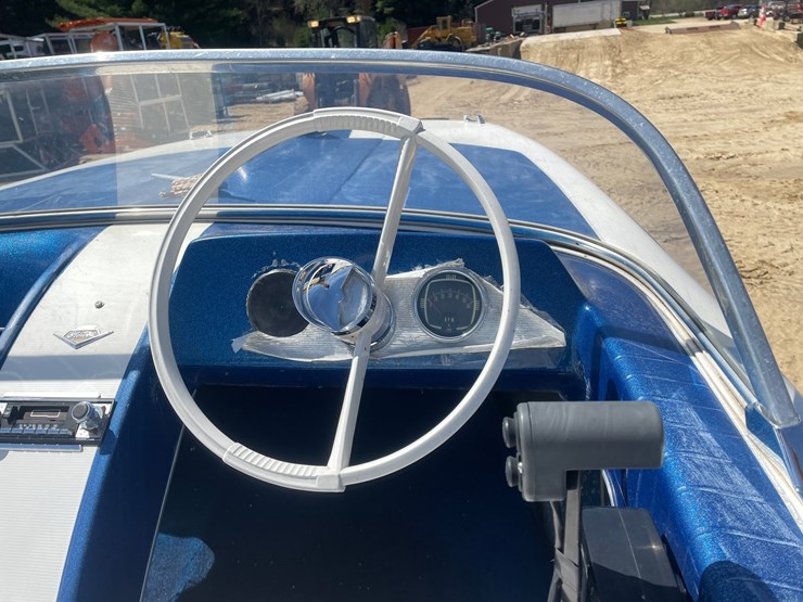#2001-•-1965-glastron-14'-fiberglass-boat-(sells-with-bill-of-sale-only)-image-33