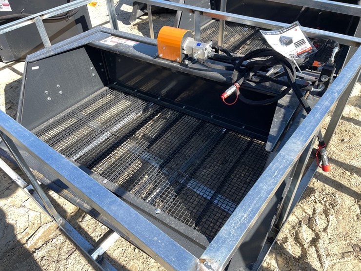 #2341-•-new-wolverine-skid-steer-screening-bucket-attachment-image-1