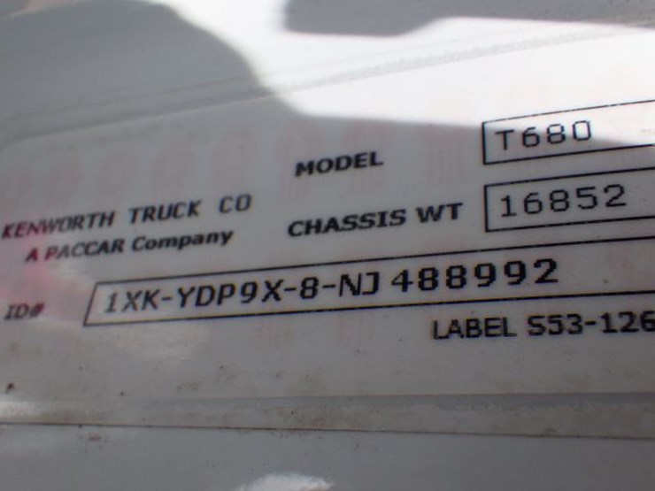 2022-kenworth-t680-image-19