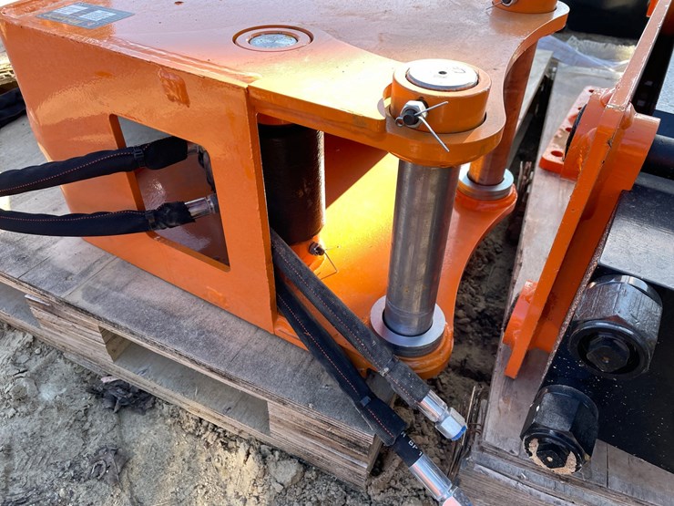 #2325-•-new-wolverine-excavator-hydraulic-clamp-image-8