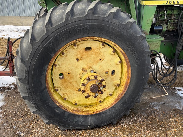 1975-john-deere-4430-image-13
