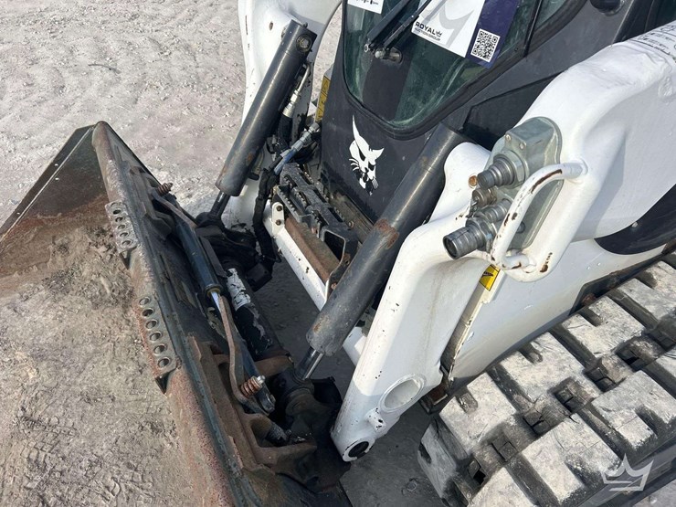 2021-bobcat-t66-image-16