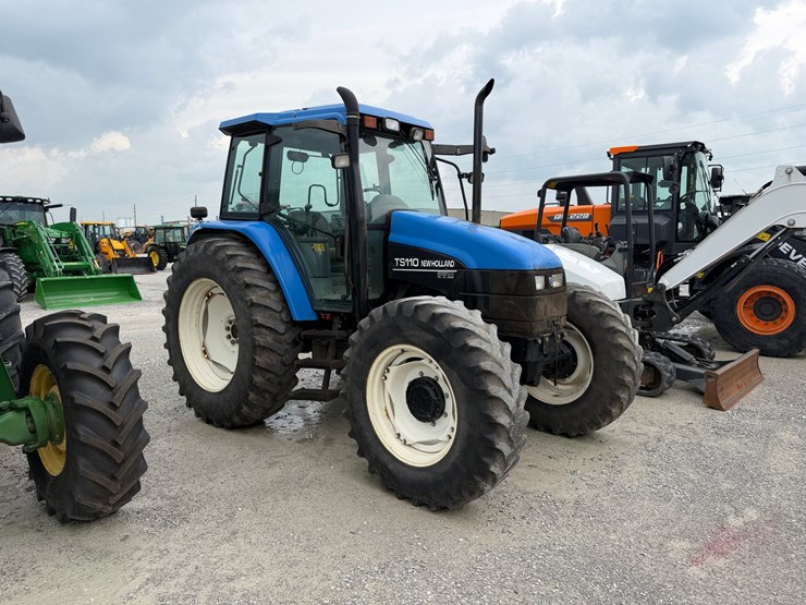 2002-new-holland-ts110-image-1