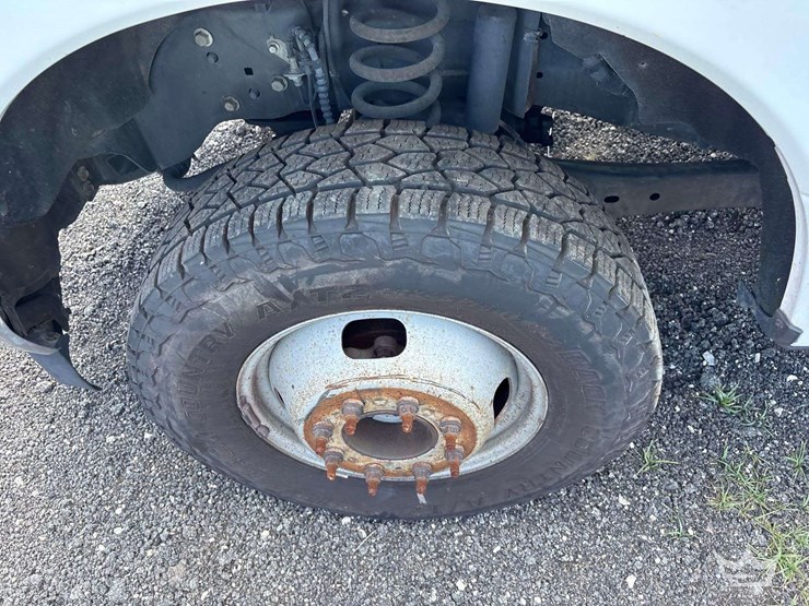 2019-ford-f350-image-8